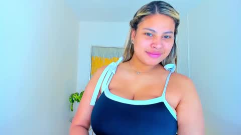 Andrea online show from December 2024 12:20:02 PM