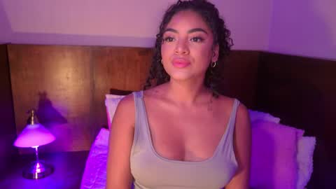 Carly Monroe  online show from October 2025 11:35:01 PM