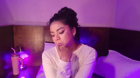 Carly Monroe  online show from October 2025 11:06:02 PM