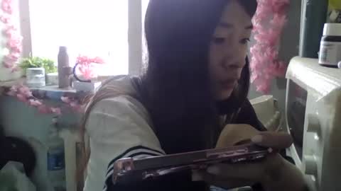 CarlyJoy online show from September 2025 07:35:02 AM