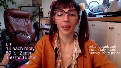 Carly Pearls online show from March 2025 04:21:01 PM