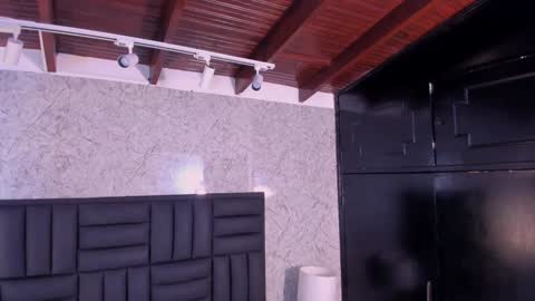    online show from December 2024 10:34:02 AM