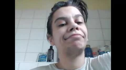 Snapshot of caroisback chatting on October 2025 10:22:02 AM caroisback online show from October 2025 10:22:02 AM