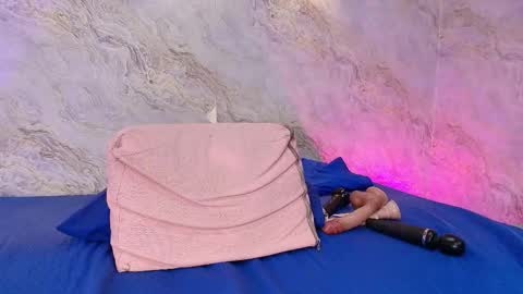 Carol online show from September 2025 07:25:02 PM