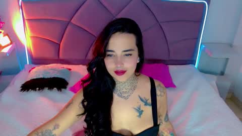 Carolaine01 online show from October 2025 08:32:02 PM