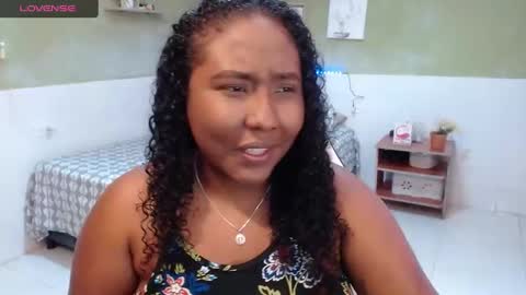 Snapshot of caroldelatorre chatting on February 2025 08:38:02 PM Carol de la torre online show from February 2025 08:38:02 PM
