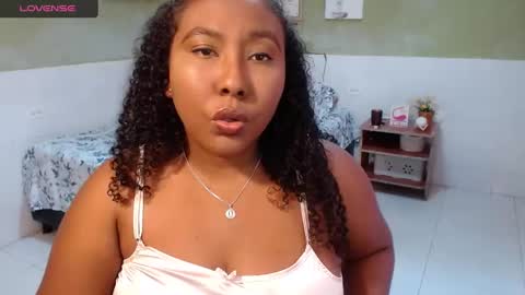 Snapshot of caroldelatorre chatting on February 2025 10:36:02 PM Carol de la torre online show from February 2025 10:36:02 PM