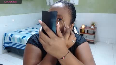 Snapshot of caroldelatorre chatting on March 2025 12:36:02 PM Carol de la torre online show from March 2025 12:36:02 PM