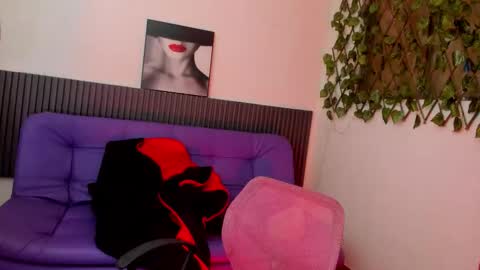 Carole ks online show from September 2025 03:30:01 AM