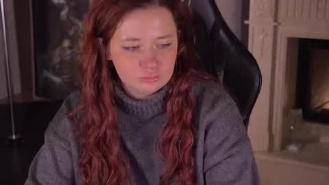 Snapshot of carolina_winter chatting on October 2025 09:19:02 AM Mira online show from October 2025 09:19:02 AM