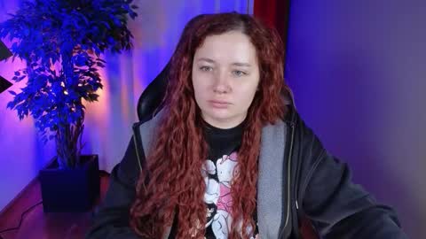 Snapshot of carolina_winter chatting on October 2025 06:45:01 AM Mira online show from October 2025 06:45:01 AM