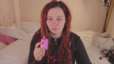 Snapshot of carolina_winter chatting on October 2025 05:33:02 AM Mira online show from October 2025 05:33:02 AM