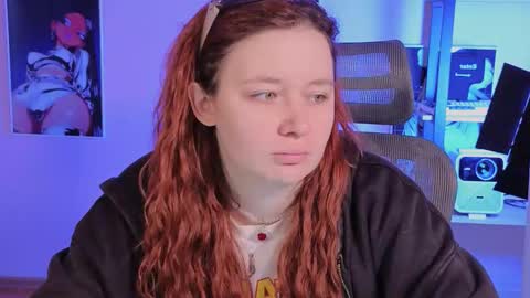 Snapshot of carolina_winter chatting on November 2025 12:53:01 PM Mira online show from November 2025 12:53:01 PM