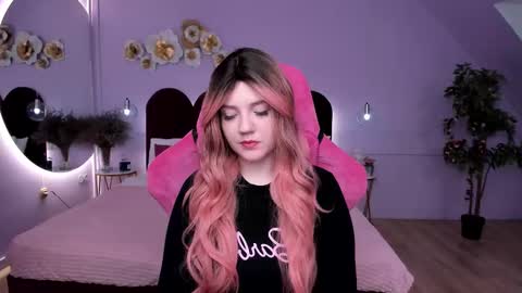 Snapshot of carolinasherry chatting on November 2025 05:29:02 AM carolinasherry online show from November 2025 05:29:02 AM