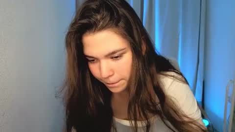 Caroline online show from September 2025 05:44:01 AM