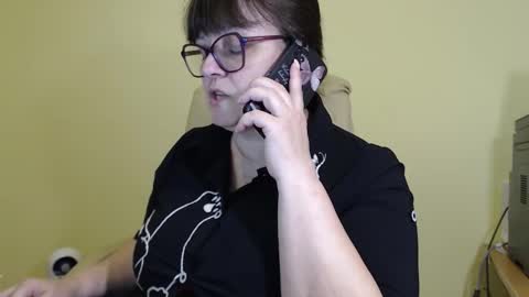 Snapshot of carolinedream_ chatting on October 2025 07:18:02 AM CarolineDream online show from October 2025 07:18:02 AM