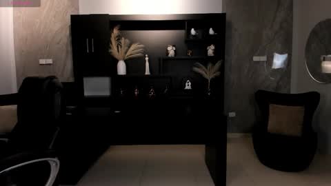 Snapshot of carolinegrace_ chatting on December 2025 10:42:02 AM Caro online show from December 2025 10:42:02 AM