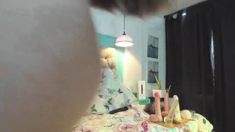 caro online show from December 2024 01:49:01 PM