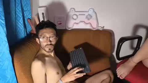 Snapshot of caroll_luna chatting on December 2024 09:57:02 AM kitty online show from December 2024 09:57:02 AM
