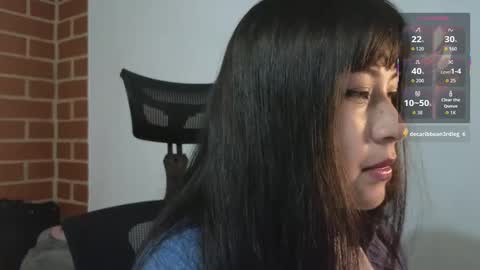 Snapshot of caroll_luna chatting on October 2025 02:01:02 AM kitty online show from October 2025 02:01:02 AM