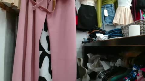 Snapshot of caroo0615 chatting on October 2025 11:27:01 PM caroo0615 online show from October 2025 11:27:01 PM