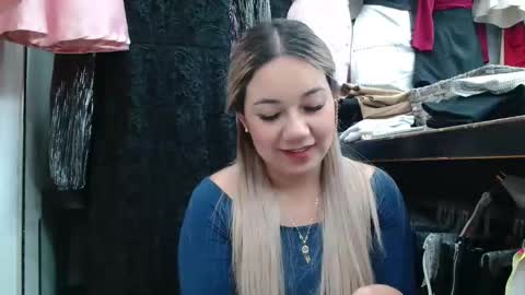 Snapshot of caroo0615 chatting on November 2025 11:38:01 PM caroo0615 online show from November 2025 11:38:01 PM