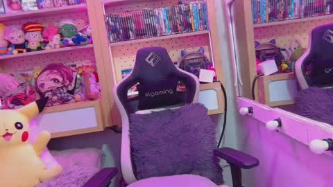 Snapshot of carrie_hall chatting on November 2025 01:59:02 AM Carrie online show from November 2025 01:59:02 AM