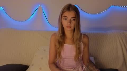 Snapshot of carriebradshawww chatting on October 2025 12:57:02 PM carriebradshawww online show from October 2025 12:57:02 PM