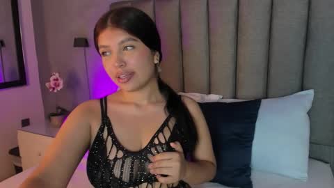 carriepink_ online show from October 2025 11:50:02 AM