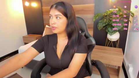 carriepink_ online show from November 2025 11:43:02 AM