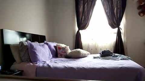 Snapshot of carrilez chatting on November 2025 07:19:01 PM carrilez online show from November 2025 07:19:01 PM