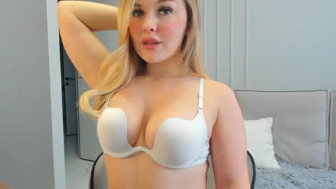 Snapshot of casey_ann chatting on November 2025 05:49:01 AM ALEXA online show from November 2025 05:49:01 AM