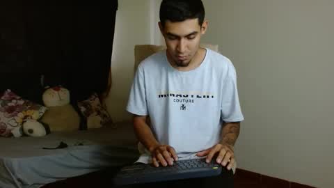 Snapshot of cash_master_san chatting on November 2025 05:00:01 PM Cash Master San online show from November 2025 05:00:01 PM