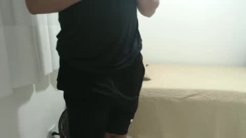 cashmastermuscle77 online show from December 2024 12:56:01 AM