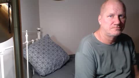 Snapshot of casinocam chatting on October 2025 06:23:01 PM CasinoCam online show from October 2025 06:23:01 PM