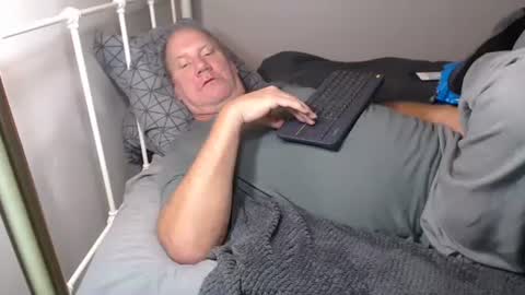 Snapshot of casinocam chatting on November 2025 03:02:01 PM CasinoCam online show from November 2025 03:02:01 PM