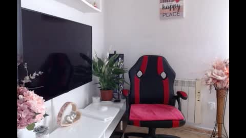 Snapshot of casperlove69 chatting on November 2025 10:36:02 AM Alice online show from November 2025 10:36:02 AM