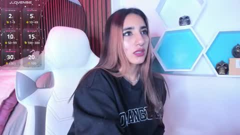 cassidy_evans online show from November 2025 11:33:02 AM