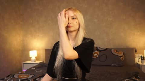 Cassie online show from December 2024 02:38:02 PM