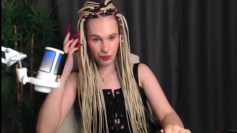 Snapshot of cassiemich chatting on November 2025 06:53:02 PM Cassie online show from November 2025 06:53:02 PM