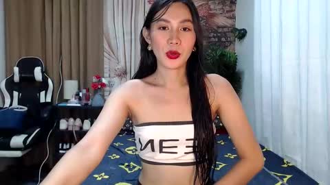 Snapshot of cassydeluxe chatting on October 2025 01:50:02 AM Cassy online show from October 2025 01:50:02 AM