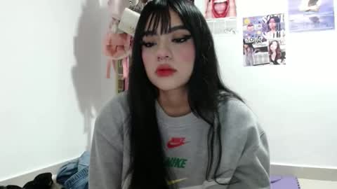 Snapshot of cat_mila_ chatting on October 2025 08:03:01 AM Mila online show from October 2025 08:03:01 AM