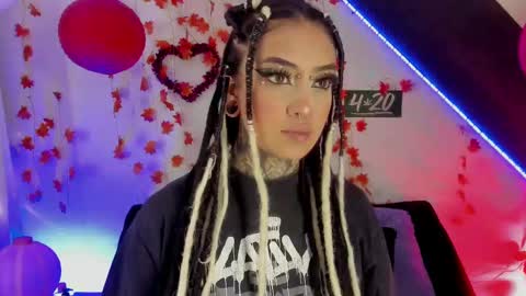 Cata green model independient online show from February 2025 09:00:01 PM
