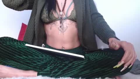 Snapshot of cata_sexy2410 chatting on March 2025 12:33:02 AM cata_sexy2410 online show from March 2025 12:33:02 AM