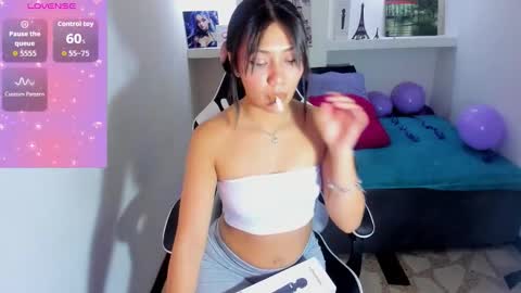 Snapshot of catalehia_milk chatting on October 2025 08:26:01 PM C A T A L E H I A online show from October 2025 08:26:01 PM