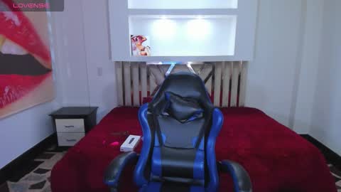 Snapshot of catalehia_milk chatting on October 2025 08:53:02 PM C A T A L E H I A online show from October 2025 08:53:02 PM