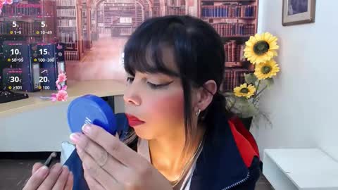 Queen Catalella online show from October 2025 03:18:02 AM