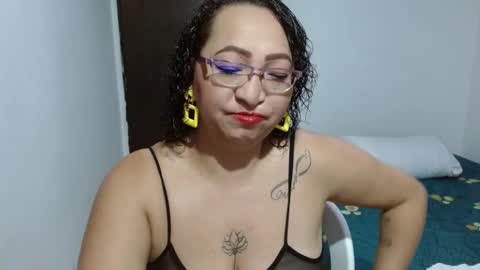 isabel online show from December 2024 09:24:01 PM