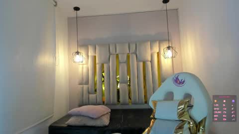 Snapshot of cataleya_sambrano chatting on September 2025 11:01:01 AM Cataleya online show from September 2025 11:01:01 AM