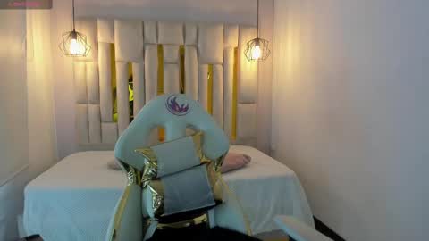 Snapshot of cataleya_sambrano chatting on October 2025 12:35:01 PM Cataleya online show from October 2025 12:35:01 PM